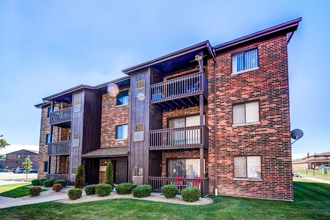 15706 Peggy Ln