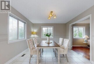 6 English St in Brampton, ON - Building Photo - Building Photo