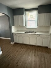 8230 Indiana St in Detroit, MI - Foto de edificio - Building Photo