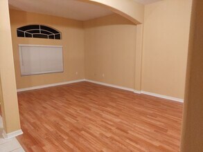 17 Ziegler Pl in Palm Coast, FL - Building Photo - Building Photo