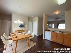 5518 Painter Green in San Antonio, TX - Building Photo - Building Photo
