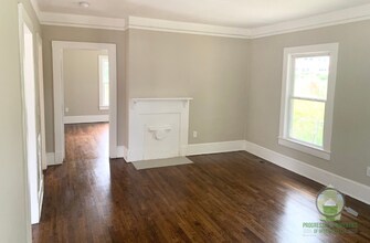 17 E 8th St in Greenville, SC - Building Photo - Building Photo