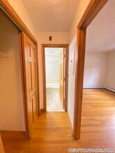 282 Grove St, Unit 7 in Newton, MA - Foto de edificio - Building Photo