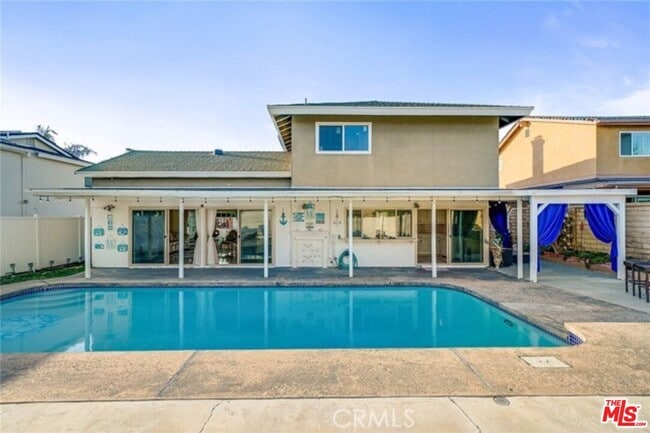 15616 Rosehaven Ln in Santa Clarita, CA - Foto de edificio - Building Photo