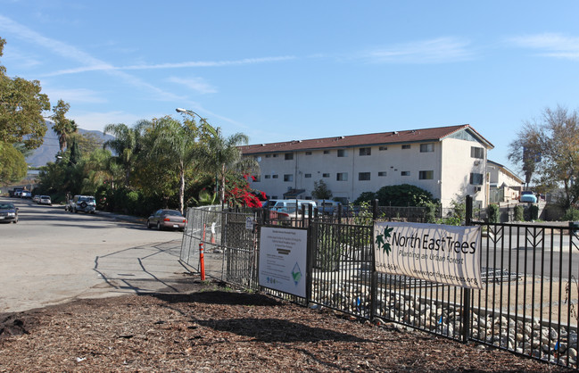 Griffith Park Apartments