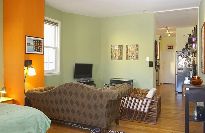 1865 Mintwood Pl NW in Washington, DC - Foto de edificio