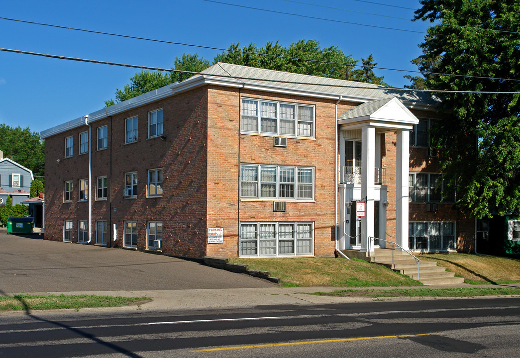 1403 Rice St in St. Paul, MN - Building Photo