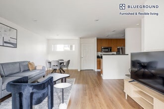 600 Park View Dr in Santa Clara, CA - Foto de edificio - Building Photo