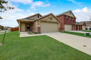 The Retreat at Honey Creek in McKinney, TX - Building Photo