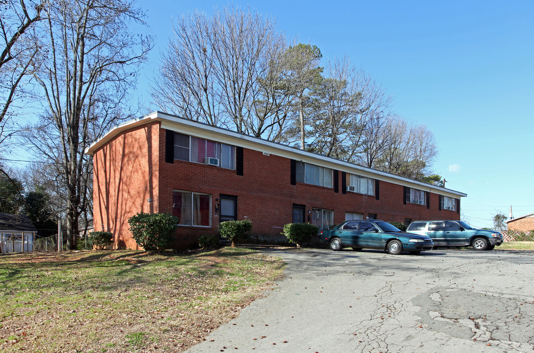 2336-2404 Julia Ave in Charlotte, NC - Building Photo