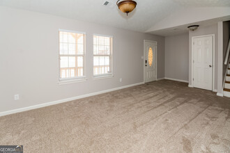 6877 Maple Grove Ct in Rex, GA - Building Photo - Building Photo