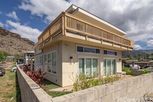 87-1450-1450 Farrington Hwy in Waianae, HI - Building Photo