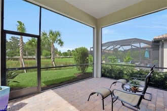 7253 Wilton Dr N in Naples, FL - Building Photo - Building Photo