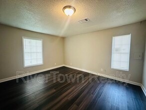 677 Buntyn St in Memphis, TN - Building Photo - Building Photo