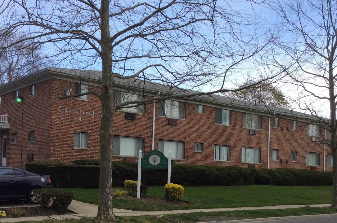 Fairfield Courtyard East at Bay Shore in Bay Shore, NY - Building Photo