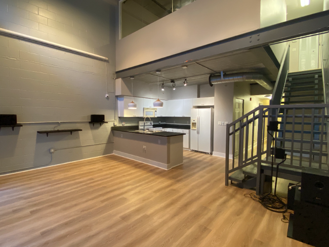 property at 2515 SW 35th Pl
