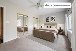 Room in Shared 5 bed/3 bath home in Chicago, IL - Building Photo