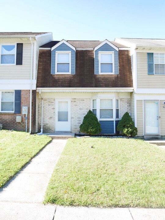 9611 Axehead Ct in Randallstown, MD - Building Photo