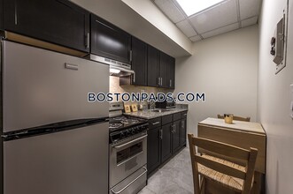 62 Boylston St in Boston, MA - Building Photo - Building Photo