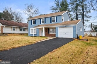 16 Barrington Ln in Willingboro, NJ - Building Photo - Building Photo