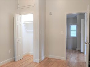 44 Cogswell Ave, Unit 2 in Cambridge, MA - Building Photo - Building Photo
