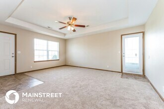 1402 Eagle Dr in Pleasant Hill, MO - Building Photo - Building Photo