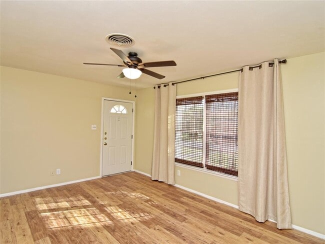 5300 Middale Ln in Austin, TX - Building Photo - Building Photo