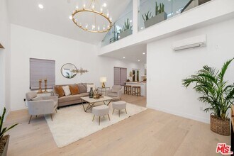 157 Hart Ave in Santa Monica, CA - Building Photo - Building Photo