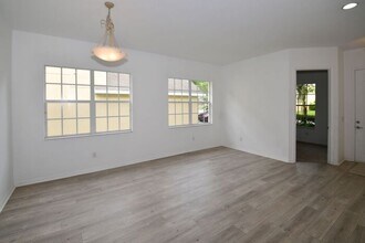 30741 Pumpkin Ridge Dr in Wesley Chapel, FL - Building Photo - Building Photo