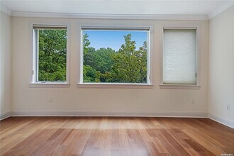 171 Great Neck Rd-Unit -3P in Great Neck Plaza, NY - Building Photo - Building Photo