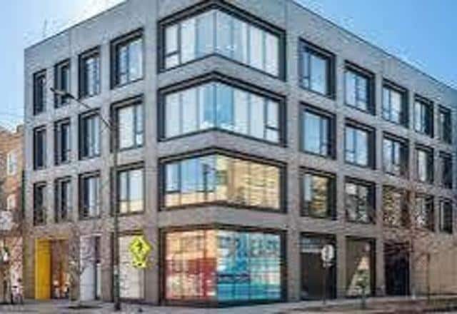 property at 3462 N Lincoln Ave