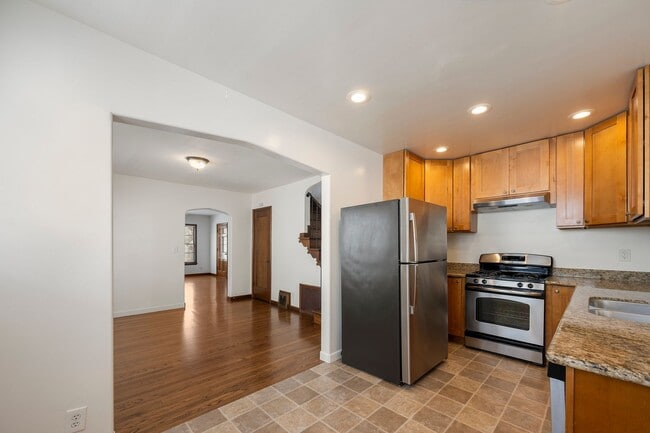 property at 2406-2408 Virginia St