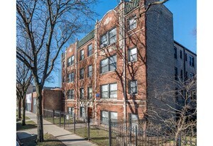 4542 N Damen Ave, Unit #4546-201 in Chicago, IL - Building Photo