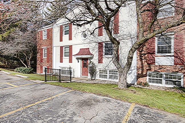 728 Garland Cir in Kalamazoo, MI - Building Photo - Building Photo