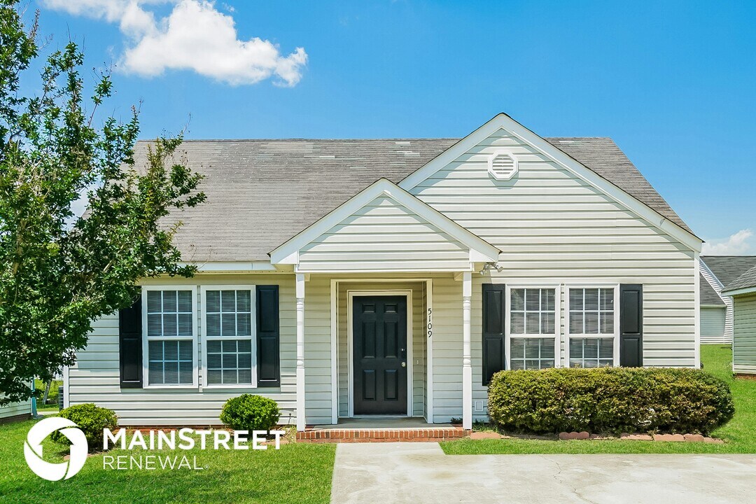 5109 Julip Dr in Knightdale, NC - Foto de edificio