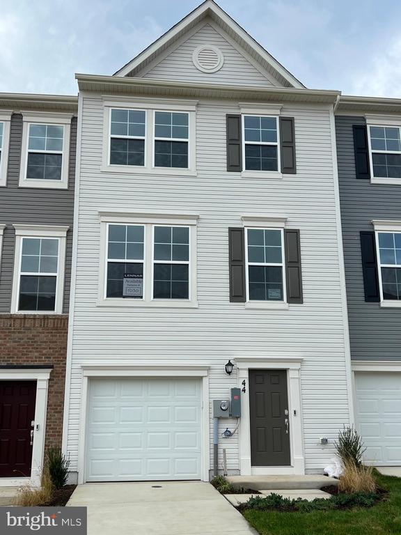 property at 44 Stembogan Ct