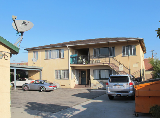 1909-1911 W 145th St in Gardena, CA - Foto de edificio - Building Photo