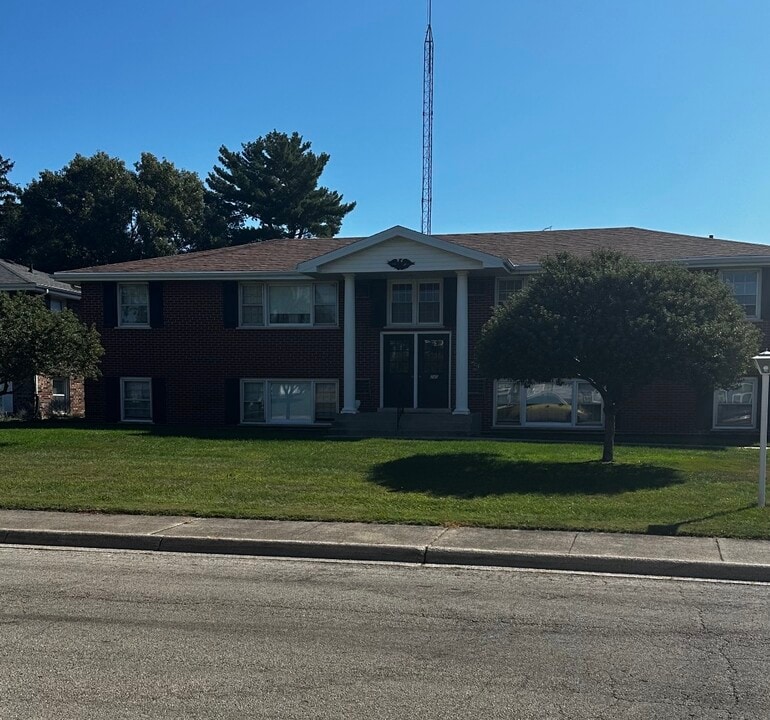 240 S Cannon Ave in Kankakee, IL - Building Photo