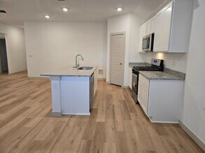 7425 8th St in Lubbock, TX - Building Photo - Building Photo