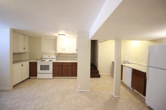 property at 201 S 9th St