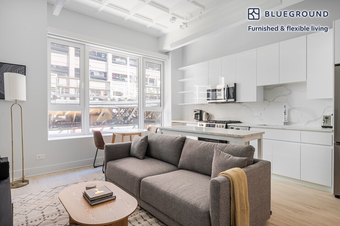 188 N Wells St-Unit -FL2-ID1233 in Chicago, IL - Building Photo