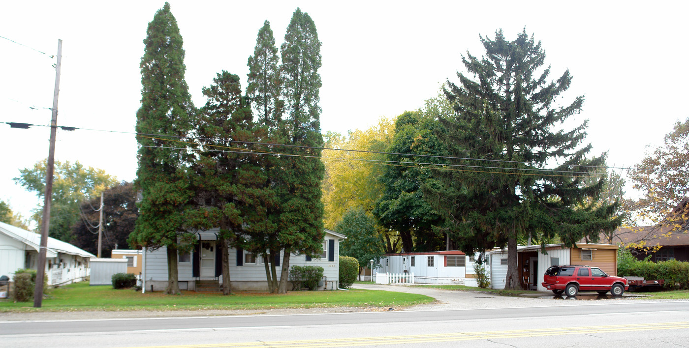 3433 W 12th St in Erie, PA - Building Photo