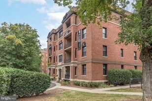 3625 16th St NW in Washington, DC - Building Photo