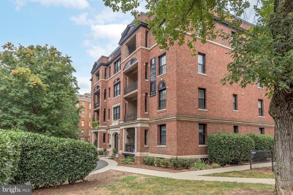 3625 16th St NW in Washington, DC - Building Photo