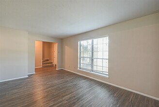 2711 Quarry Hill Rd in Sugar Land, TX - Building Photo - Building Photo