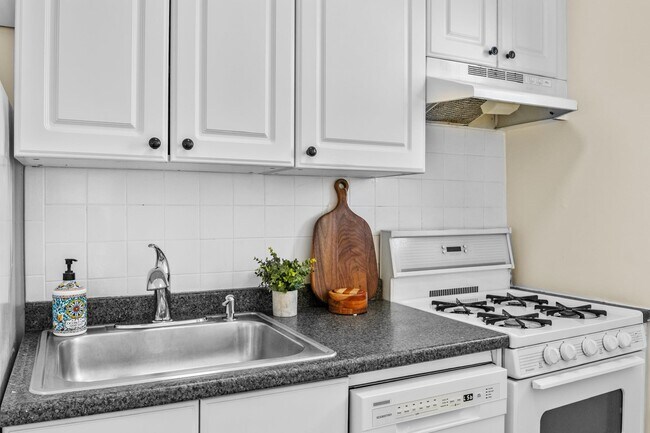 1225 John F. Kennedy Blvd in Bayonne, NJ - Building Photo - Building Photo