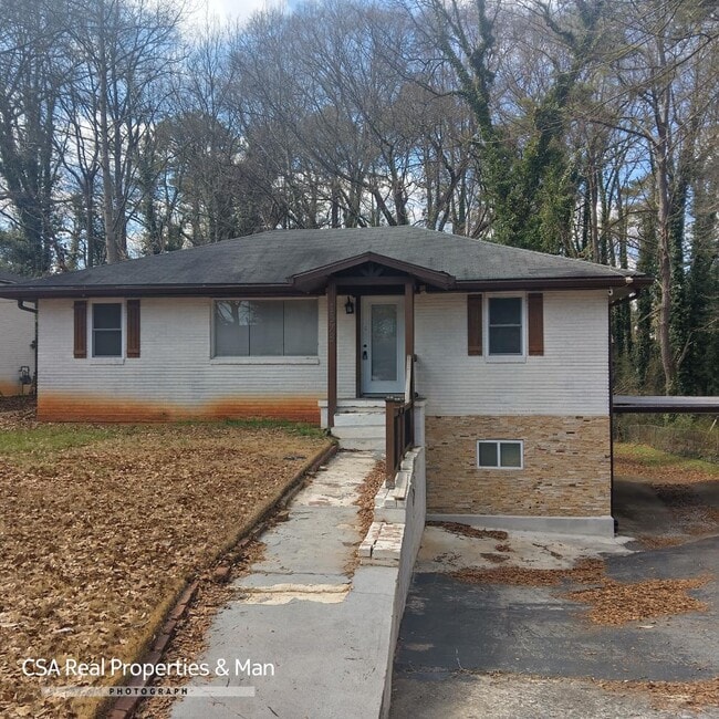 property at 1373 Benteen Way SE