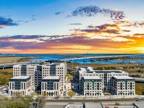 Morrison Yard in Charleston, SC - Foto de edificio - Building Photo