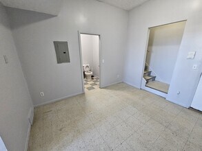 3009 Pearl Ave in Lorain, OH - Foto de edificio - Building Photo