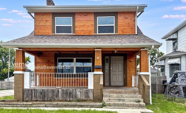 property at 73 N Oakley Ave